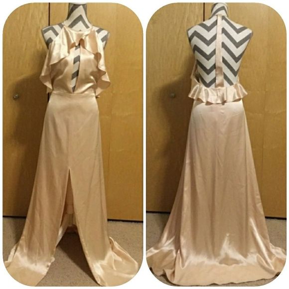 Ruffle Halter Gown  JILL JILL STUART - Picture 2 of 8